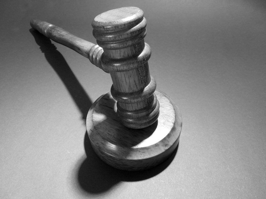 Condenaron a ex jueza de faltas y a un abogado particular en Neuquén